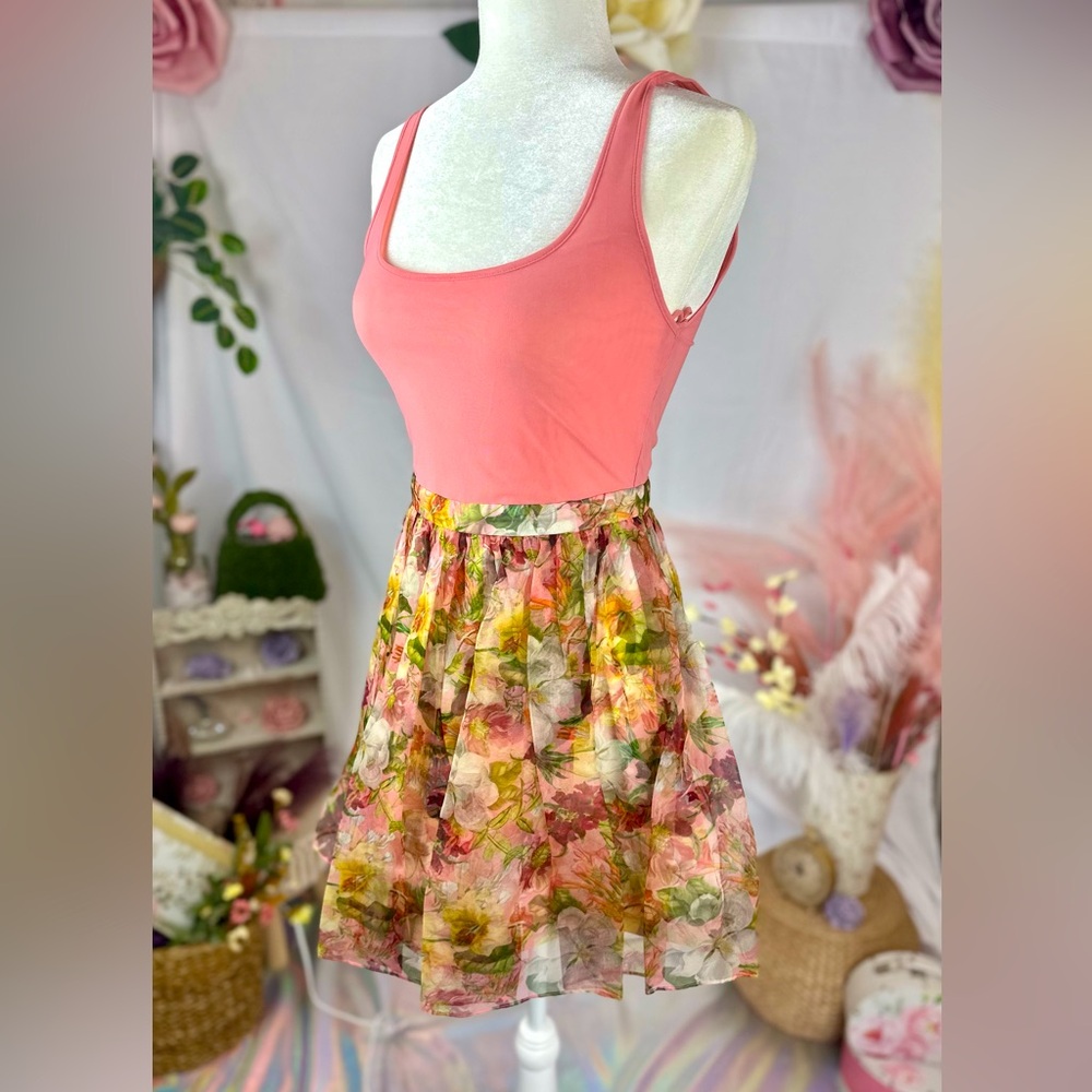 Alice + Olivia. Chara Stretch Mesh-Paneled Floral Print Silk Organza Mini. Sz 4